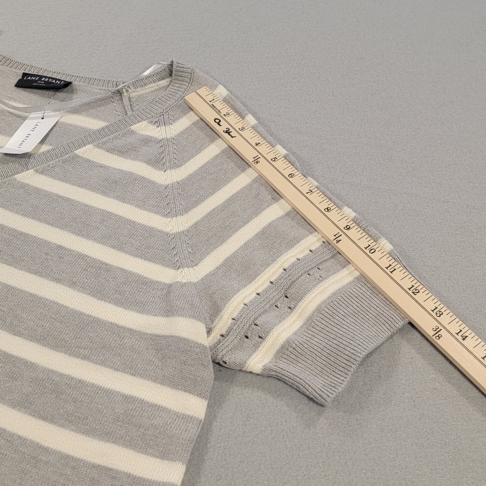 Lane Bryant Short Sleeve Sweater Top Striped Gray White Lightweight Size 18 20 - Picture 8 of 8